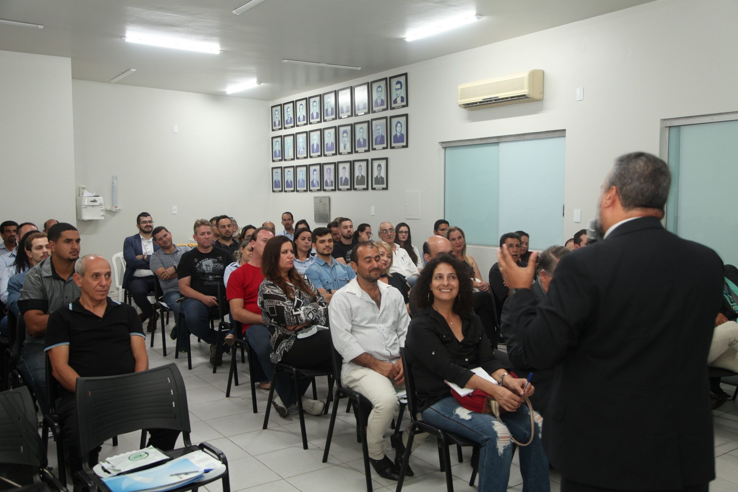 Pará de Minas recebe Capacitar pela primeira vez