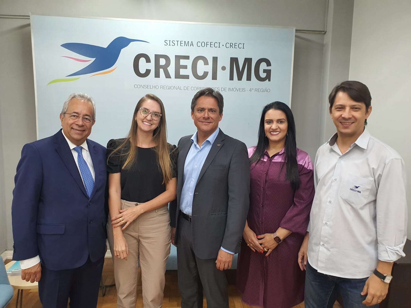 Amadi e Creci buscam parceria